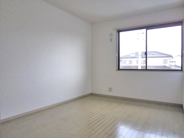 Other room space. 6 Pledge Western-style. It is suitable for the bedroom.