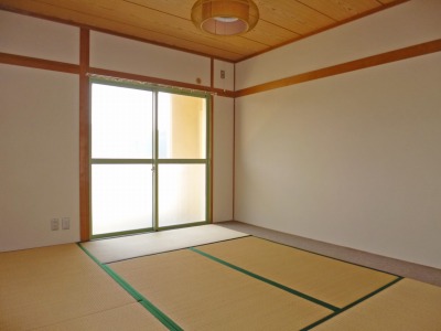 Living and room. Japanese-style room 6 quires