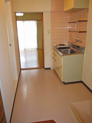 Living and room. Entrance ~ room