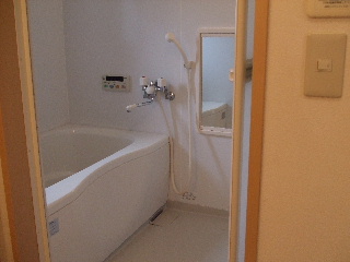 Bath. Take the fatigue of the day with a wide bathtub.