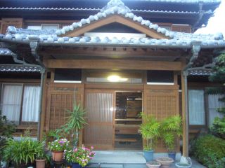Building appearance. Entrance of the Japanese style