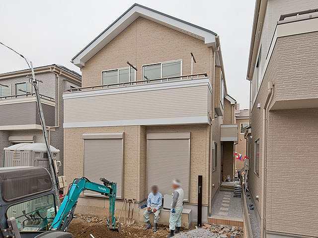 Local appearance photo. Local (12 May 2013) Shooting, G Building