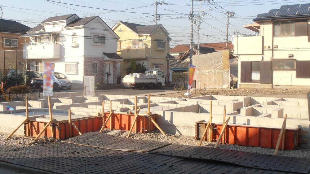 Local photos, including front road. Peaceful new life to fulfill in a quiet residential area