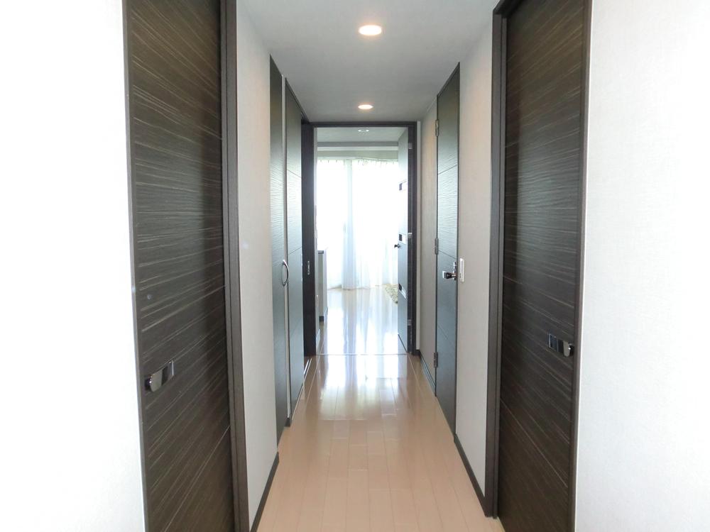 Entrance. Corridor