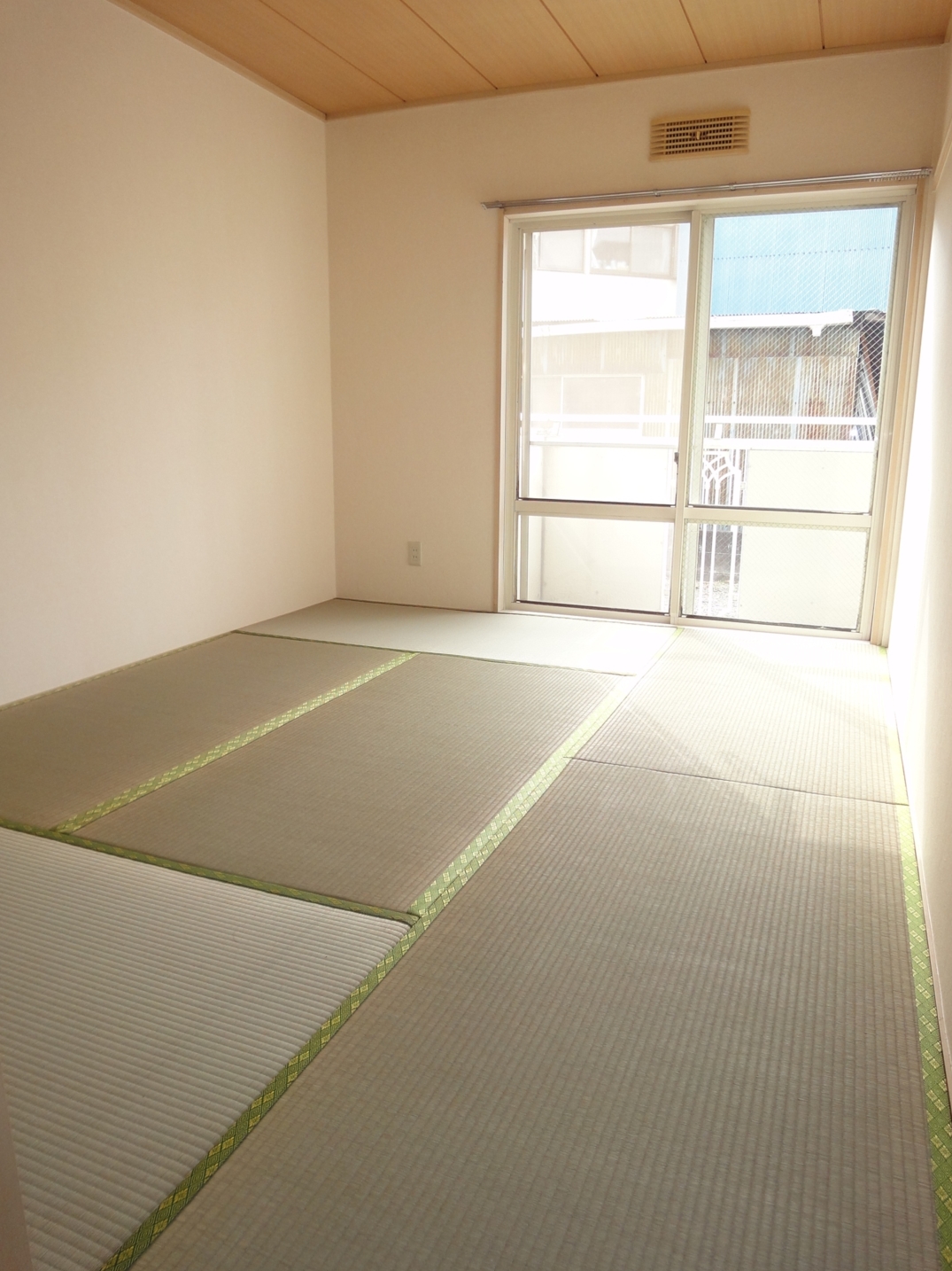 Other room space. 6 Pledge of Japanese-style room