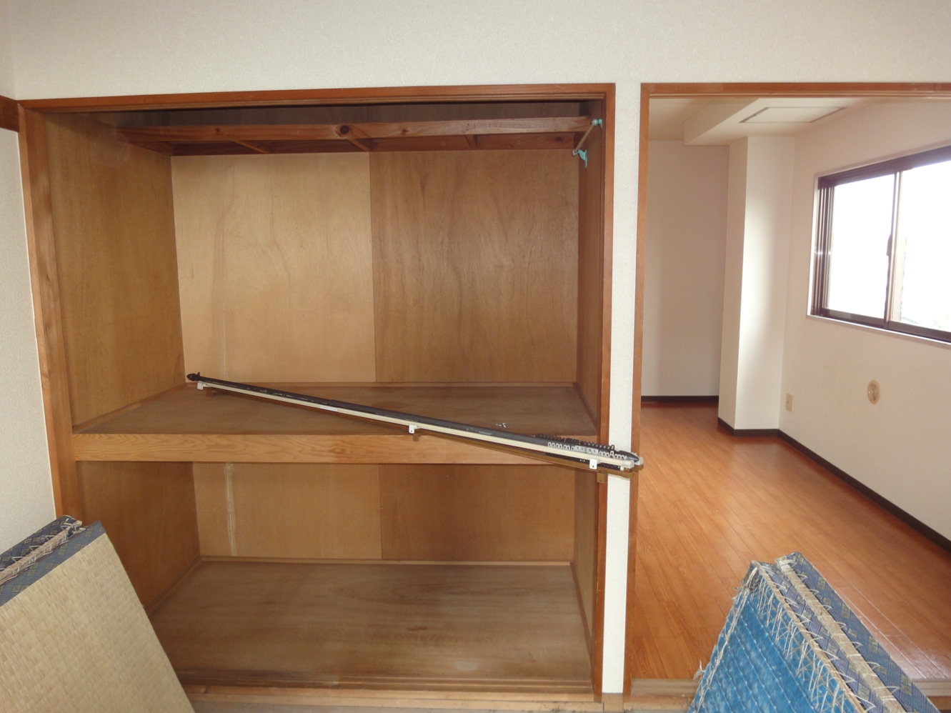 Receipt. Closet of Japanese-style ・ 1 between the amount