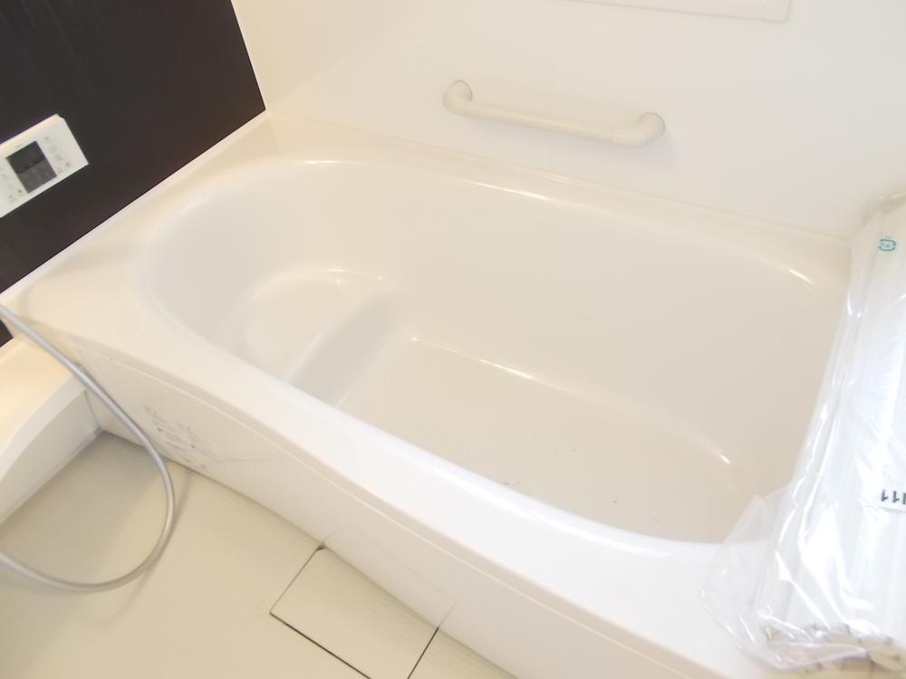 Same specifications photo (bathroom). Please heal tired of relaxing bath children and one day can stretch even foot