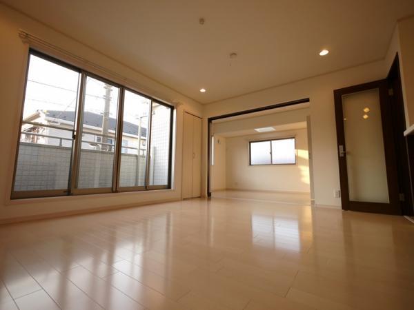 Living. B Building LDK