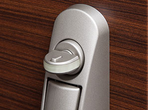 Security.  [Crime prevention thumb turn (switch type thumb)] Thumb turn adopted the "switch type of thumb" on the interior side of the entrance door. Against incorrect tablets called "thumb turning", And it exhibits a high crime prevention.