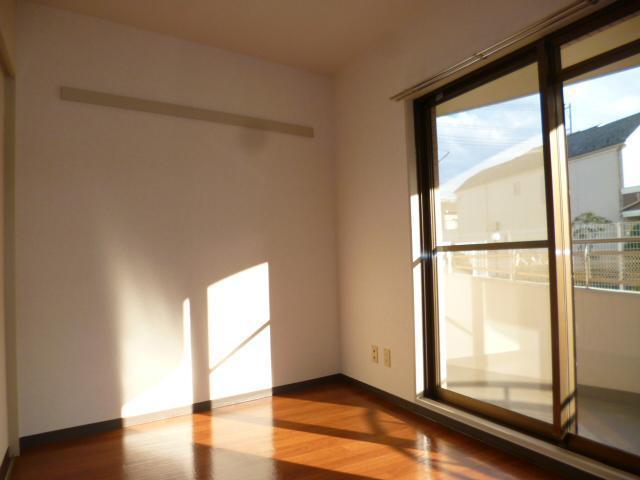 Other room space. Western style room