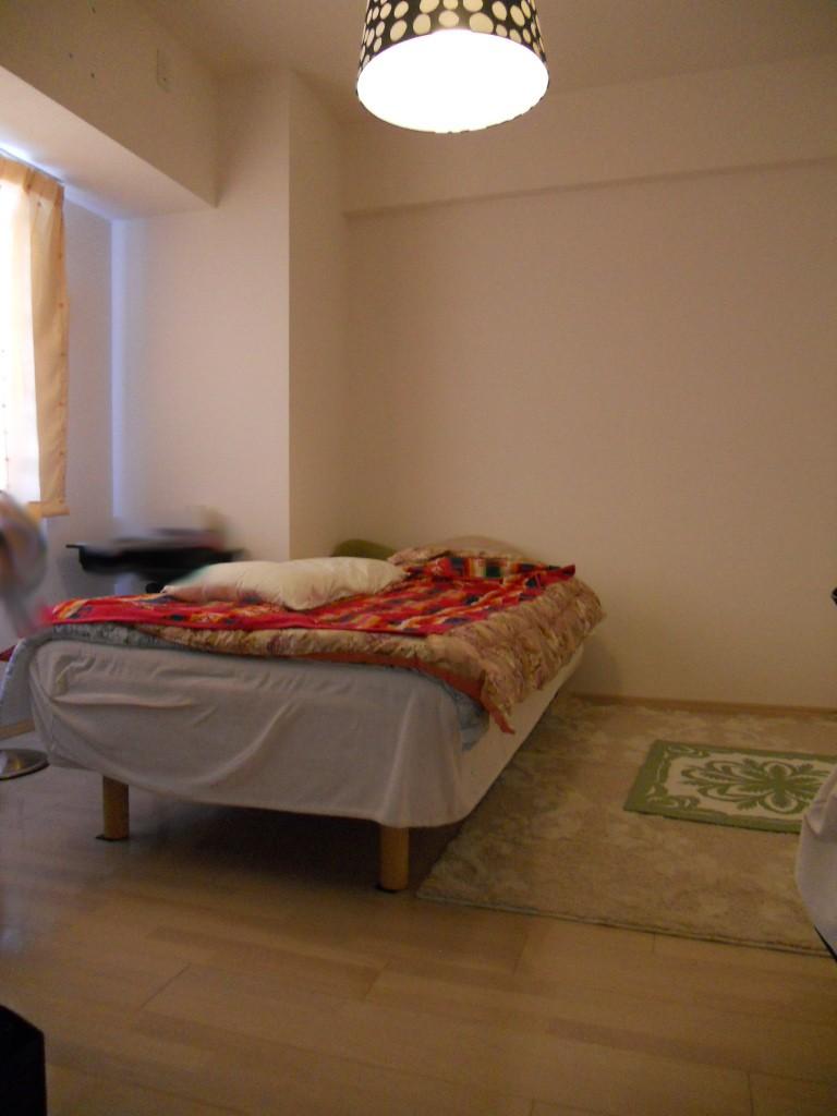 Non-living room. Western-style (about 7.0 tatami mats) 2013 December shooting