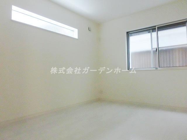 Non-living room. ■ Drenched light of the sun and Sansan, Bright Western-style ■