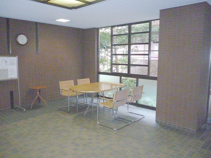 Entrance. Entrance lobby