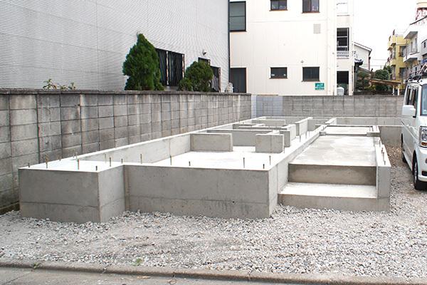 Local appearance photo. Local (12 May 2013) Shooting