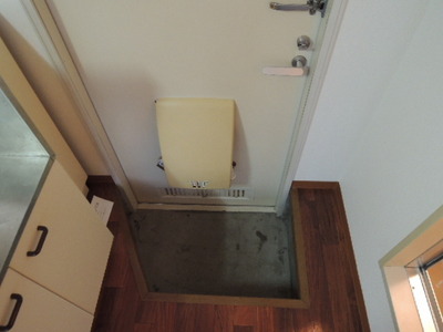 Entrance. Entrance looks like this!