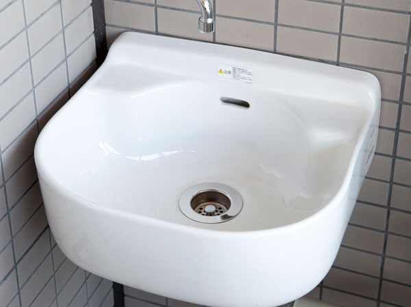 Other.  [Slop sink] Cleaning of gardening and balcony, Or we established a convenient slop sink, such as the shoes of the dirt off you want to wash outdoors. (More than the published photograph of the same specifications)