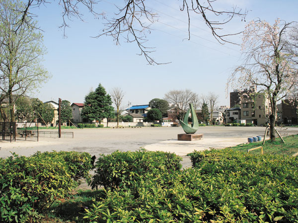 Surrounding environment. Nishiarai Nishi (3-minute walk ・ About 220m)