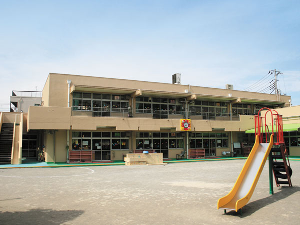 Surrounding environment. Nishiarai HijiriHana nursery school (a 5-minute walk ・ About 330m)