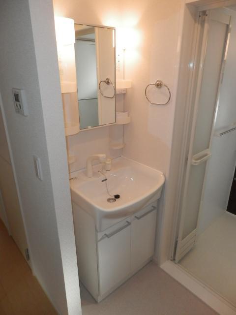 Washroom. Shampoo dresser ☆