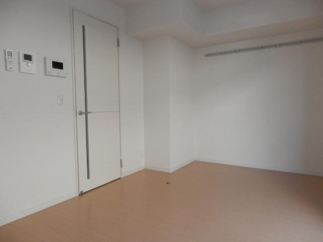 Living and room. This room was a white to keynote ☆