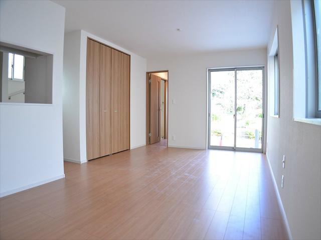 Living. With storage in the living room