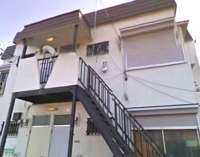 Entrance. A quiet residential area Interior renovation completed