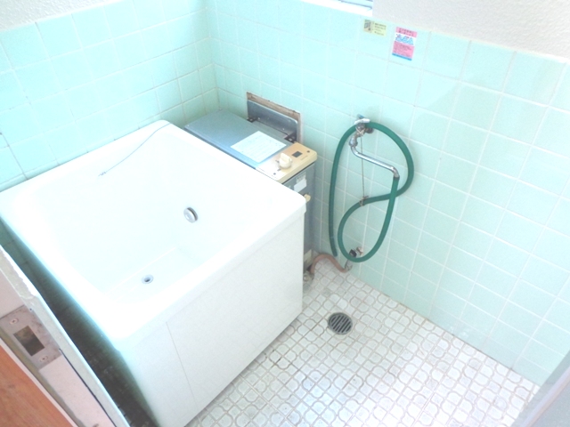 Bath. 201, Room reference inversion type