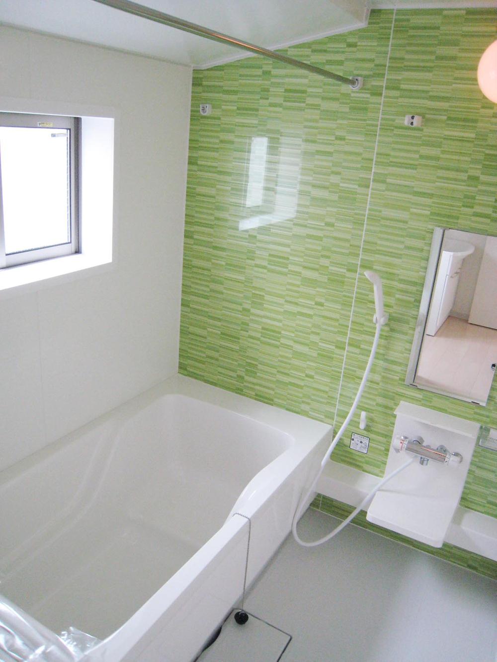 Same specifications photo (bathroom)