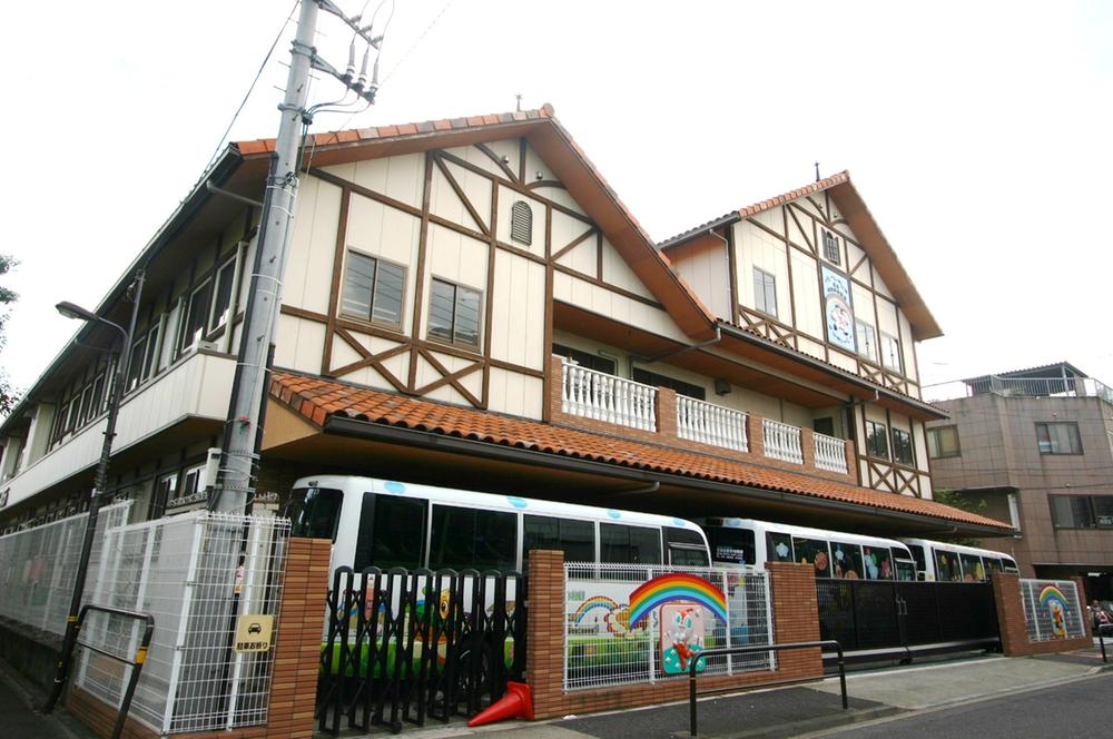 kindergarten ・ Nursery. White lily to kindergarten 1200m