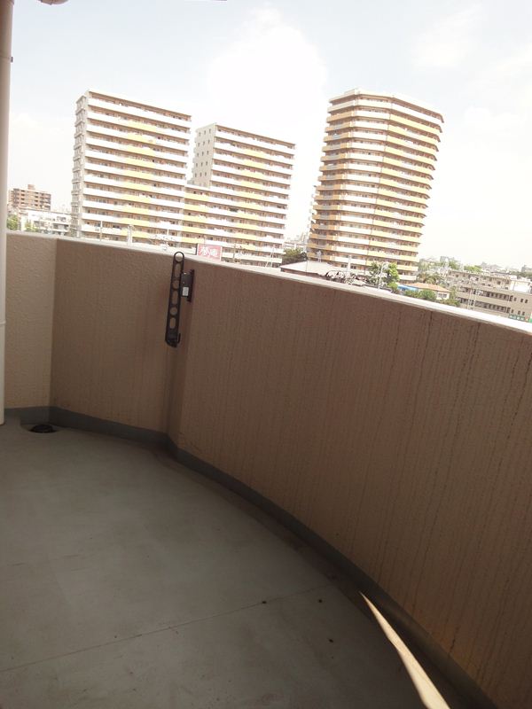 Balcony. Balcony to draw a fashionable curve