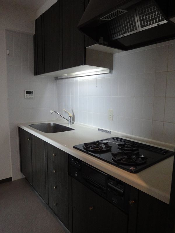 Kitchen. Wide ~ There system Kitchen