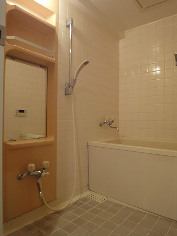 Bath. Bathroom Otobasu with add cooked