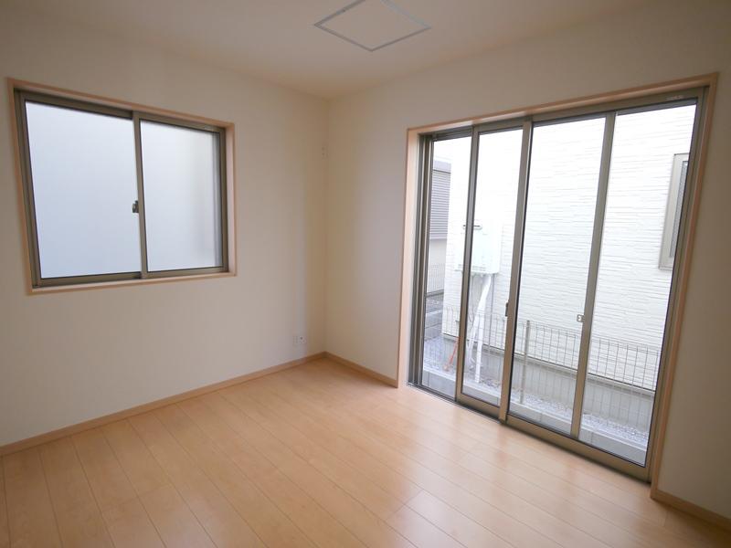 Non-living room. 1 Building room