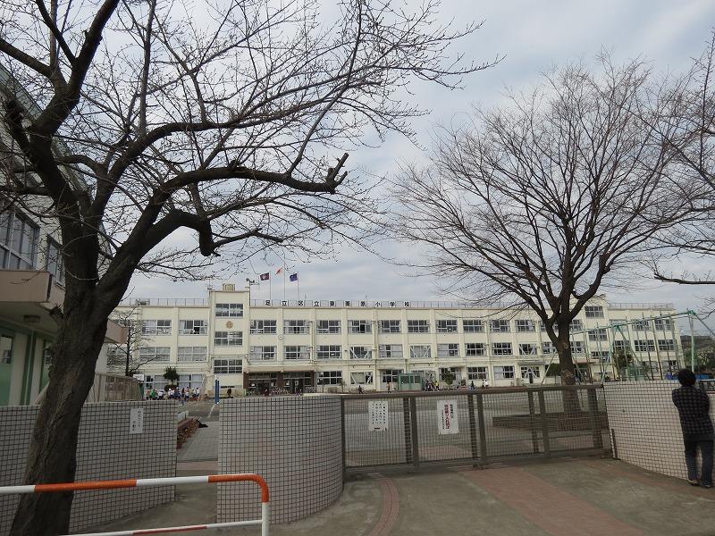 Primary school. 480m to the east, Kurihara elementary school