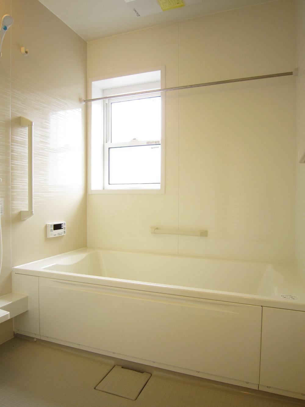 Bathroom. 1 Building room (October 2013) Shooting