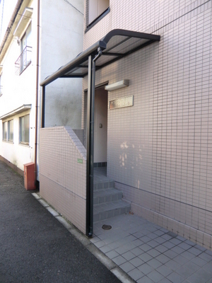 Entrance. Stylish entrance