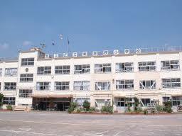 Primary school. 295m to Adachi-ku, Tatsuhigashi Kurihara elementary school
