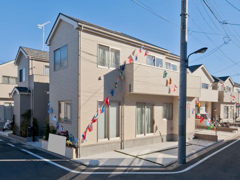 Local appearance photo. Local (September 2013) Shooting, Corner lot of Q Building day preeminent, Furniture is also an image of life is easy to understand because the arrangements already.