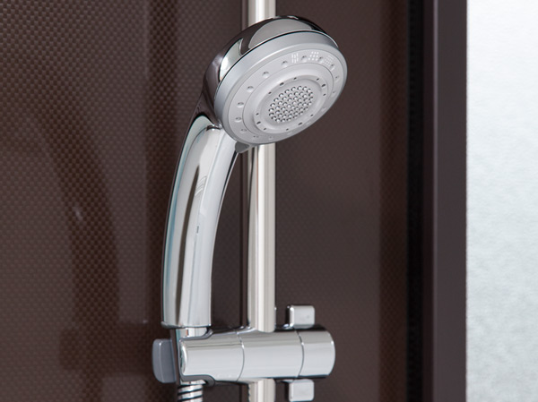 Bathing-wash room.  [Multi-function spray shower head] Beautiful metal tone spray shower head of. Outlet is capable of switching to three.