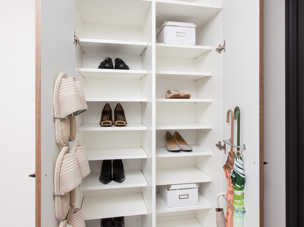 Receipt.  [Shoe box] Since the bottom plate is Hazuseru You can also easily accommodated boots and high heels.