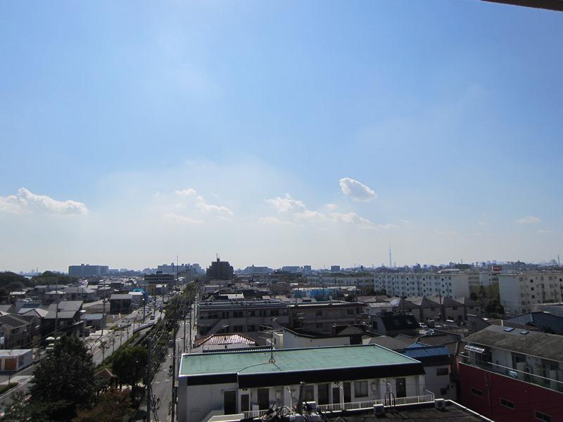 View photos from the dwelling unit. View from the balcony (11 May 2013) Shooting