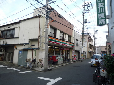 Convenience store. 199m to Seven-Eleven (convenience store)
