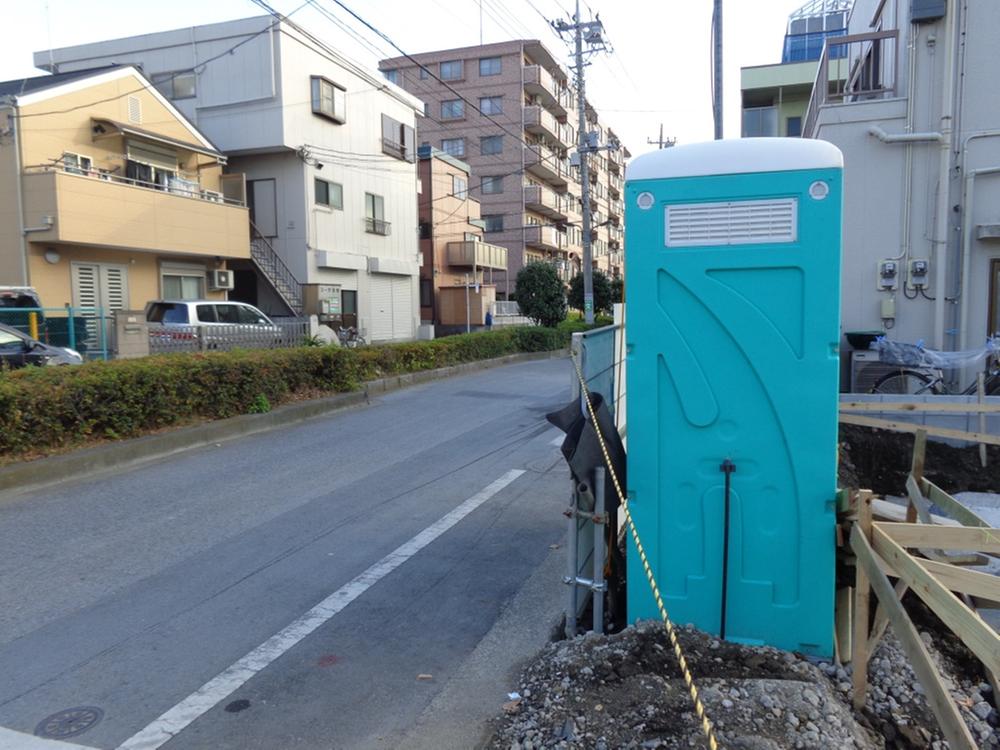 Local photos, including front road. Local (12 May 2013) Shooting