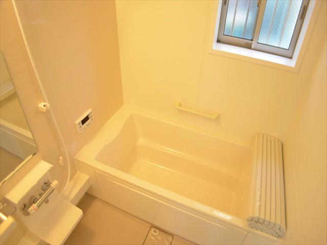 Bathroom. Please heal the fatigue of the day