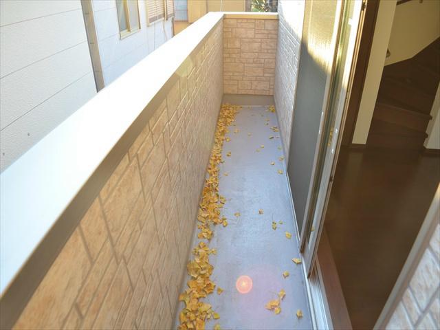 Balcony. South-facing balcony