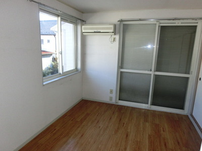 Living and room. Two-sided lighting 5.3 Pledge Western-style