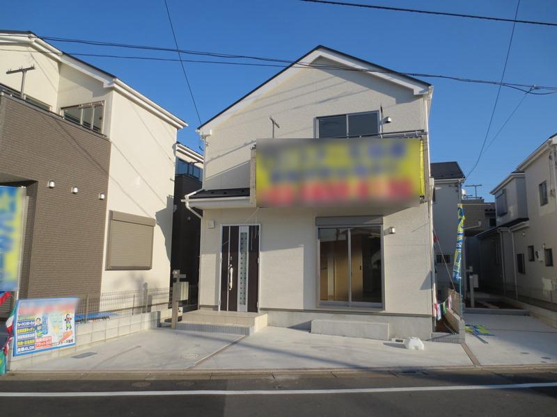 Local appearance photo. Local (12 May 2013) Shooting, Local 4 Building