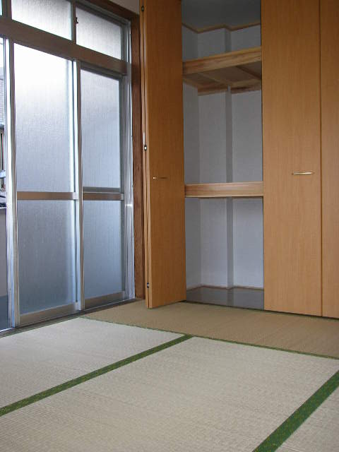 Living and room. A bright room Storage between 1