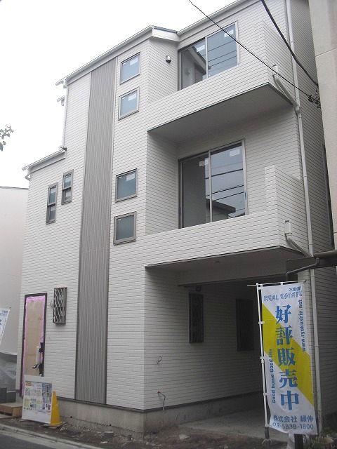 Local appearance photo. Exterior (November 25, 2013) Shooting