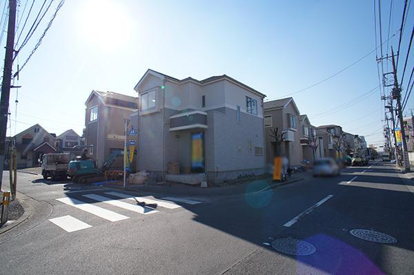 Local photos, including front road. Peaceful new life to fulfill in a quiet residential area